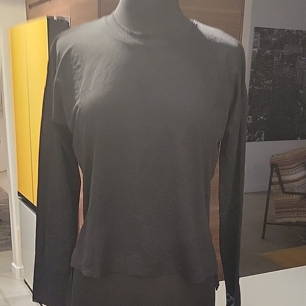 CALIA by Carrie Underwood Black Fitted Long Sleeve Top with Mock Neck